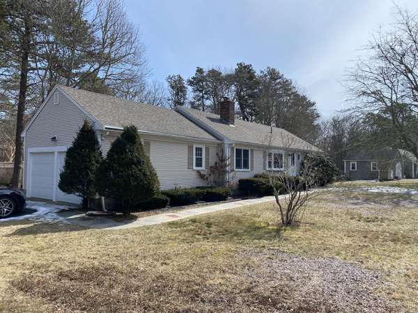 Yarmouth Port, MA 02675,2 Cottonwood Street