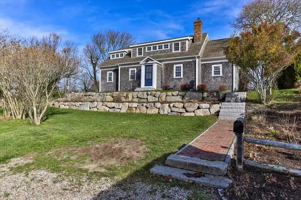 Chatham, MA 02633,37 Blackberry Lane