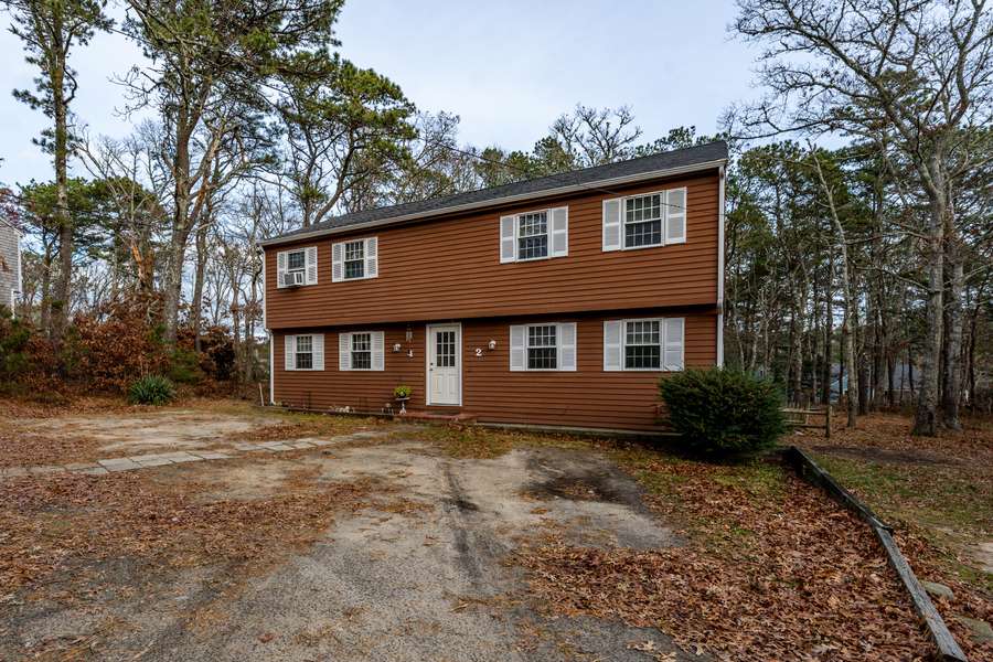 2 Blackberry Lane, East Dennis, MA 02641