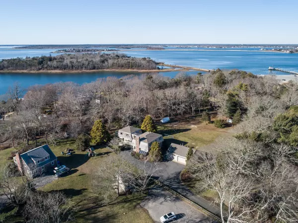 566 Shore Road, Pocasset, MA 02559