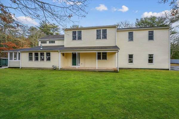 Cotuit, MA 02635,1860 Santuit-Newtown Road