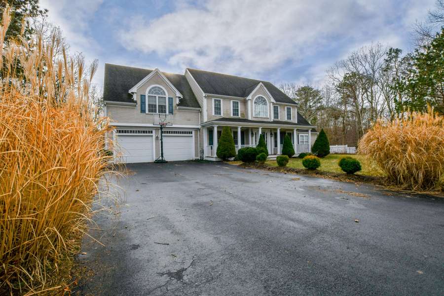 5 Lichen Lane, Forestdale, MA 02644