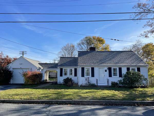 20 Locust Street, Hyannis, MA 02601