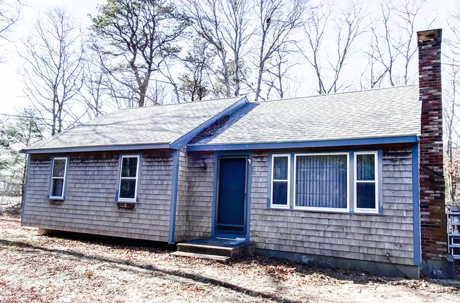 93 Quaker Meetinghouse Road, East Sandwich, MA 02537