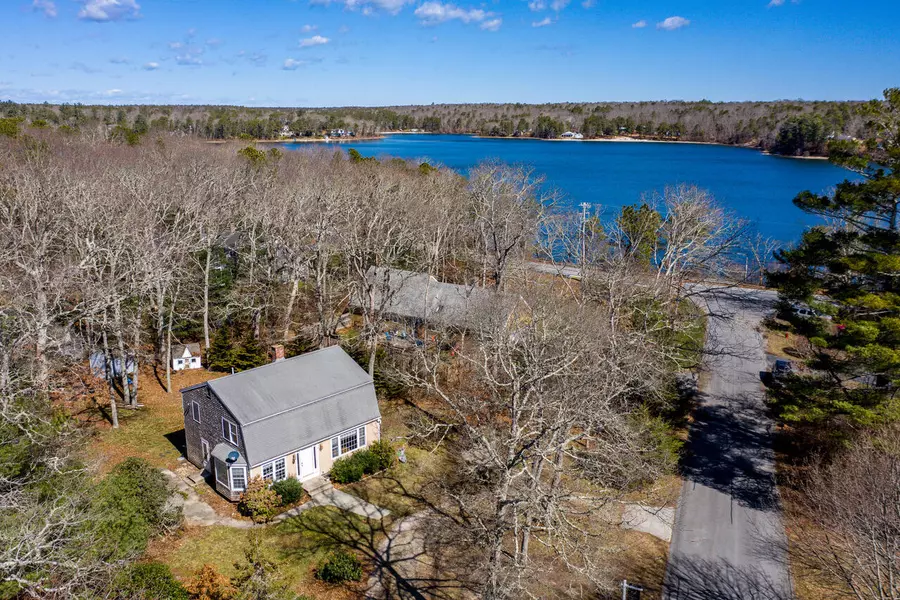 2 Cross Hill Circle, Forestdale, MA 02644