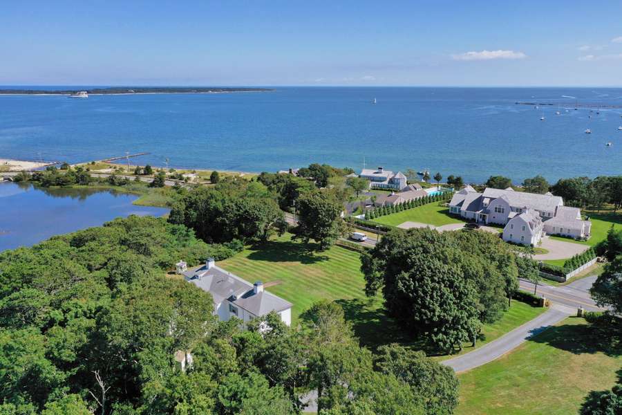 70 Ocean Avenue, Hyannis Port, MA 02647