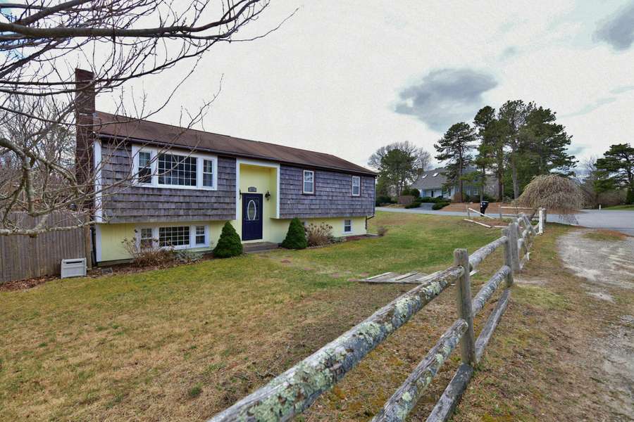 65 Siasconset Drive, Sagamore Beach, MA 02562