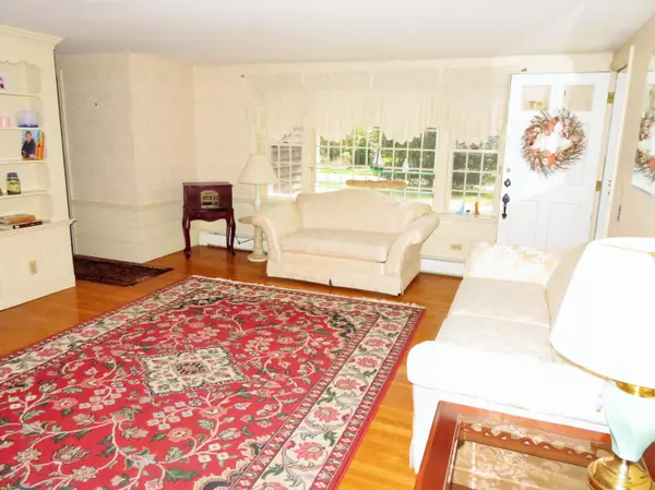 South Yarmouth, MA 02664,42 River Street