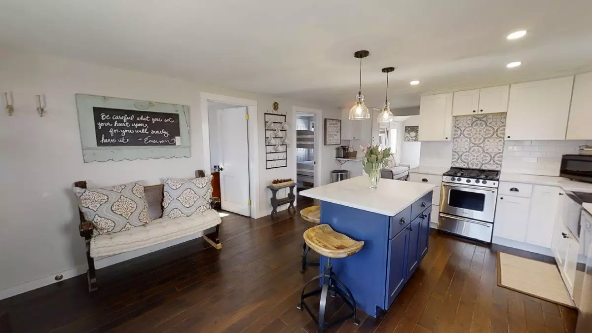 South Yarmouth, MA 02664,127 Breezy Point Road