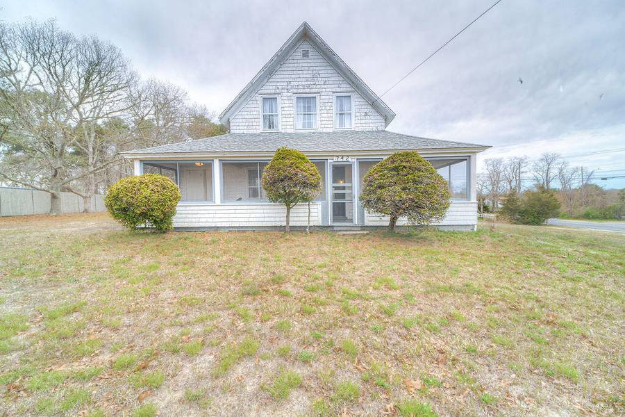 742 Main Street, West Dennis, MA 02670