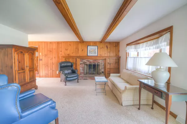 West Dennis, MA 02670,132 Indian Pond Road