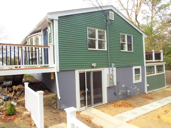 East Wareham, MA 02538,6 Shamrock Circle