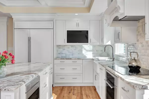 Centerville, MA 02632,27 Millstone Way