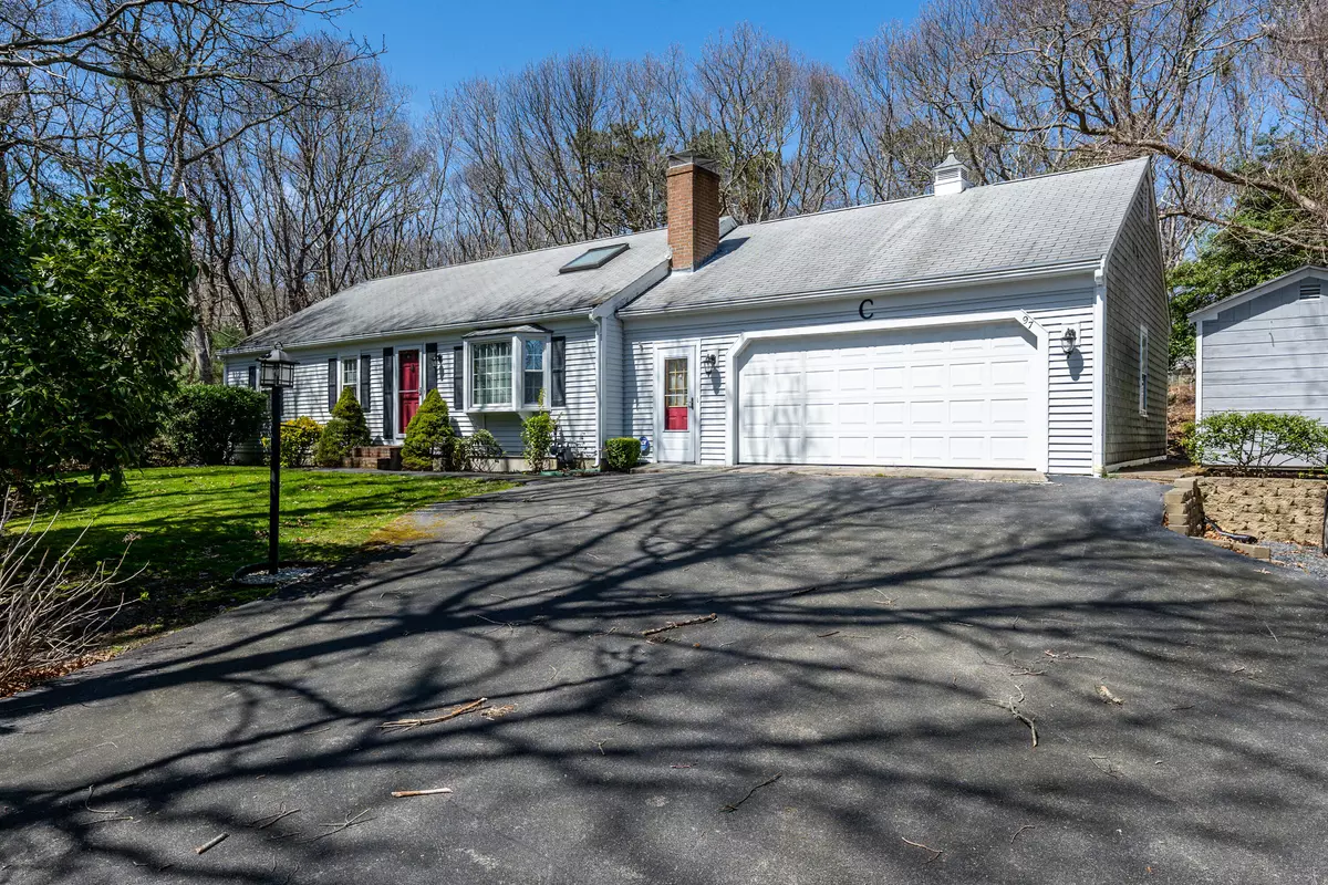 Centerville, MA 02632,97 Cap'n Jac's Road