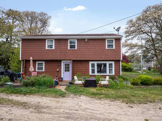 18-22 Worcester Avenue, Oak Bluffs, MA 02557