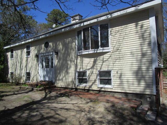 72 Thankful Lane, Cotuit, MA 02635