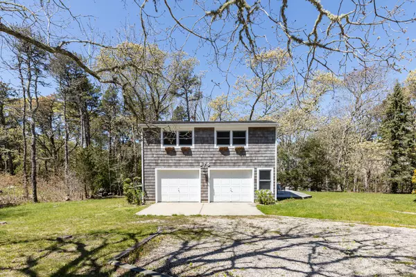 Eastham, MA 02642,875 Great Pond Road