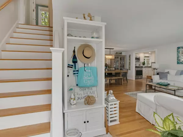 Centerville, MA 02632,67 Marie-Ann Terrace