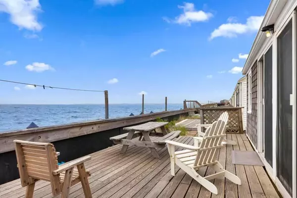 North Truro, MA 02652,334 Shore Road #12