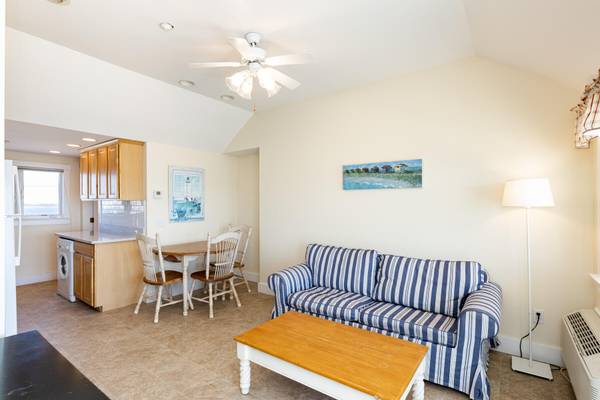 North Truro, MA 02652,496 Shore Road #20