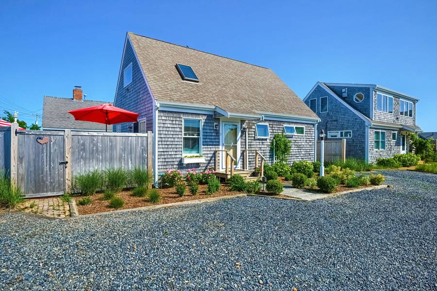 660 Shore Road #5, North Truro, MA 02652