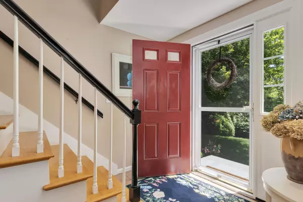 Marstons Mills, MA 02648,122 Whistleberry Drive