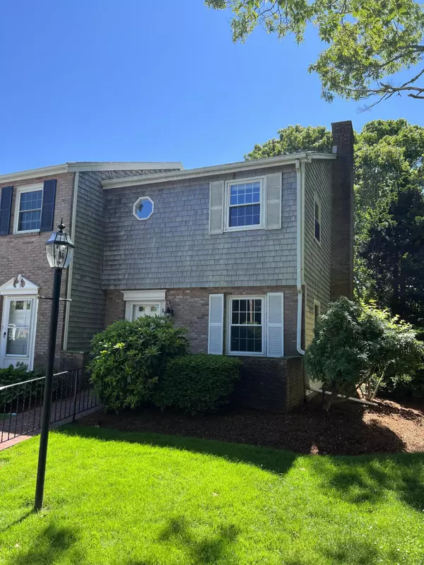 80 Captain Cook Lane, Centerville, MA 02632