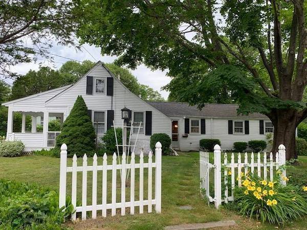 4 Dunaskin Road, Centerville, MA 02632