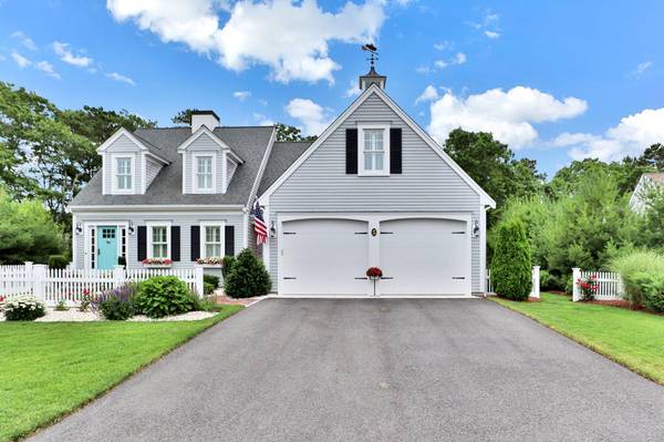 Cotuit, MA 02635,29 Spring Brook Lane