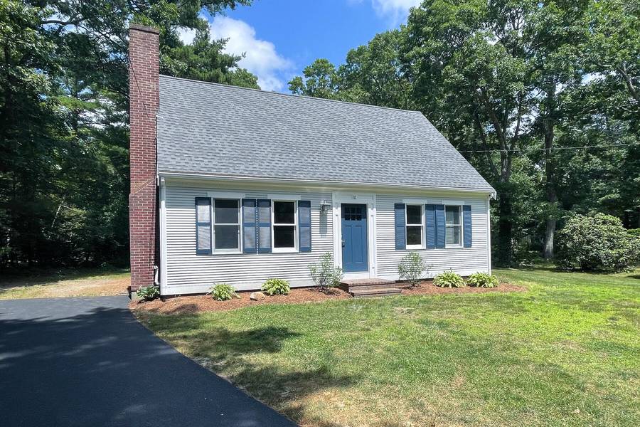 11 Joe-Jay Lane, Forestdale, MA 02644