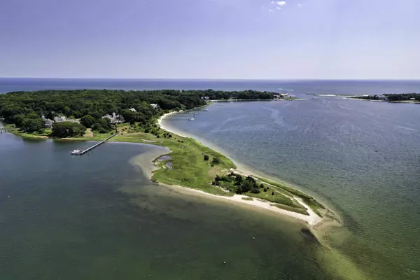 255 Bayberry Way, Osterville, MA 02655