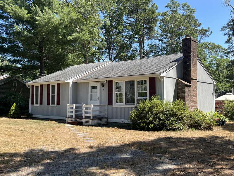 8 Ships Rudder Drive, Mashpee, MA 02649