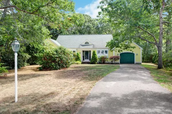 14 Myrica Lane, Hyannis, MA 02601