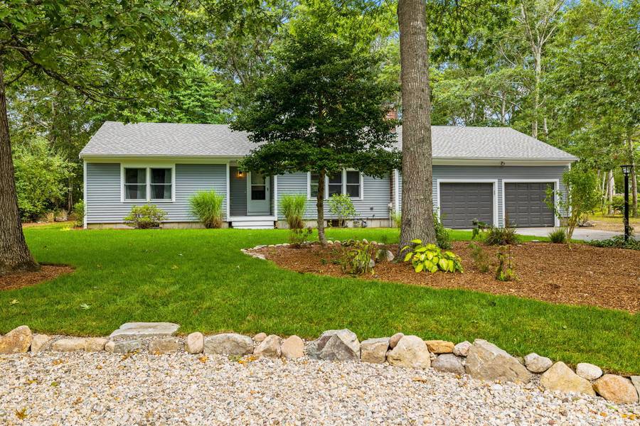 6 Inkberry Circle, Sandwich, MA 02563