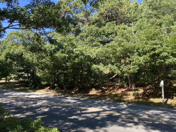 Yarmouth Port, MA 02675,92 White Rock Road