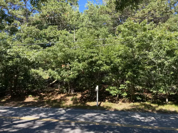 Yarmouth Port, MA 02675,92 White Rock Road