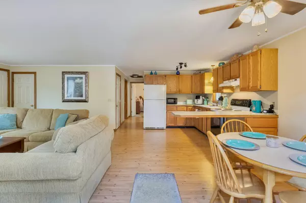 Centerville, MA 02632,18 Wilcox Lane