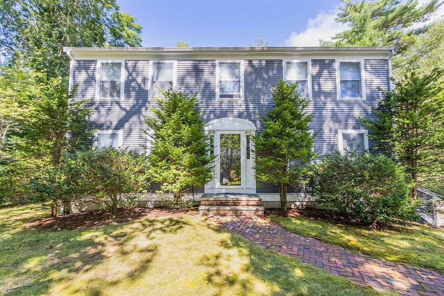 12 Sleepy Hollow Lane, Sandwich, MA 02563