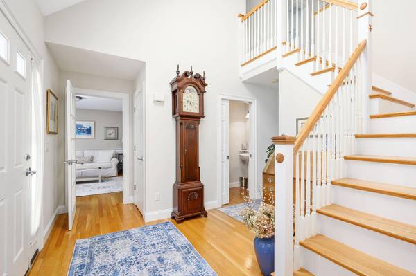 Cotuit, MA 02635,91 Forest Hills Road