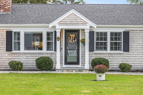 West Dennis, MA 02670,104 Swan River Road