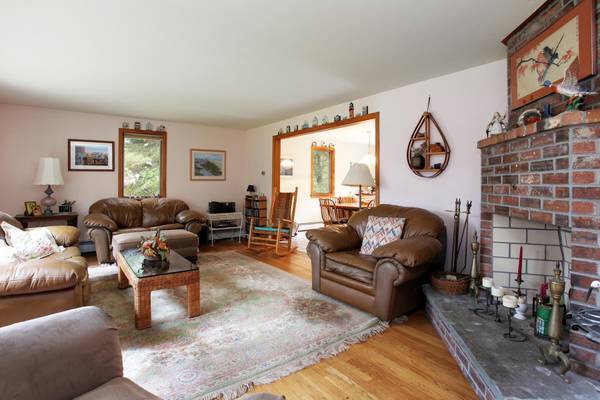 Cotuit, MA 02635,62 Pine Ridge Road