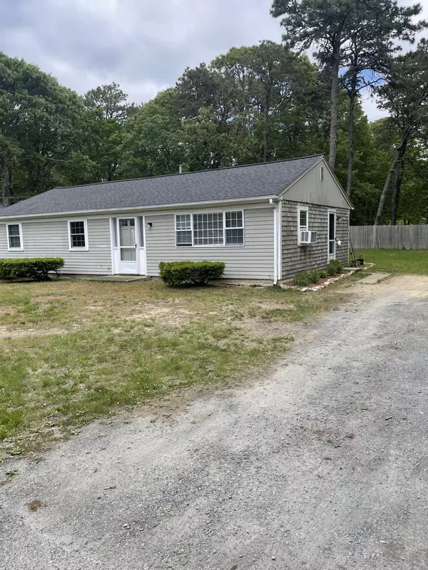 6 Frances Helen Road, Yarmouth Port, MA 02675