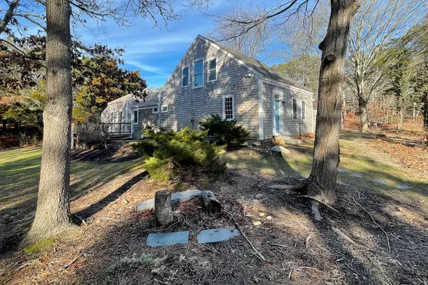 Harwich, MA 02645,3 Seagull Lane