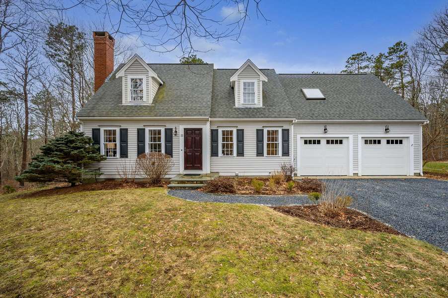 22 Windsong Road, Forestdale, MA 02644