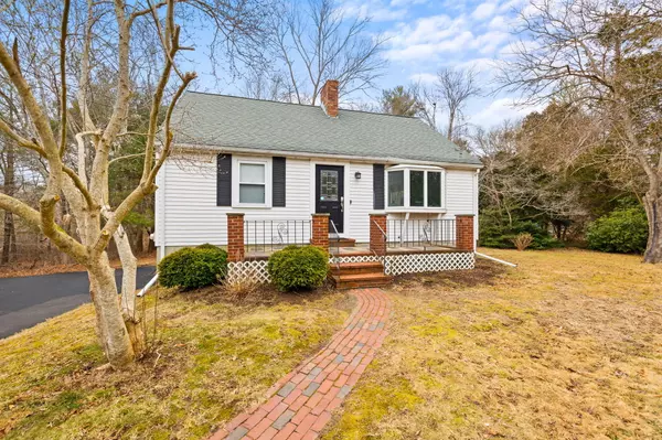 10 S Meadow Road, Carver, MA 02330