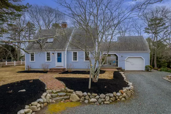 53 Avon Road, Yarmouth Port, MA 02675