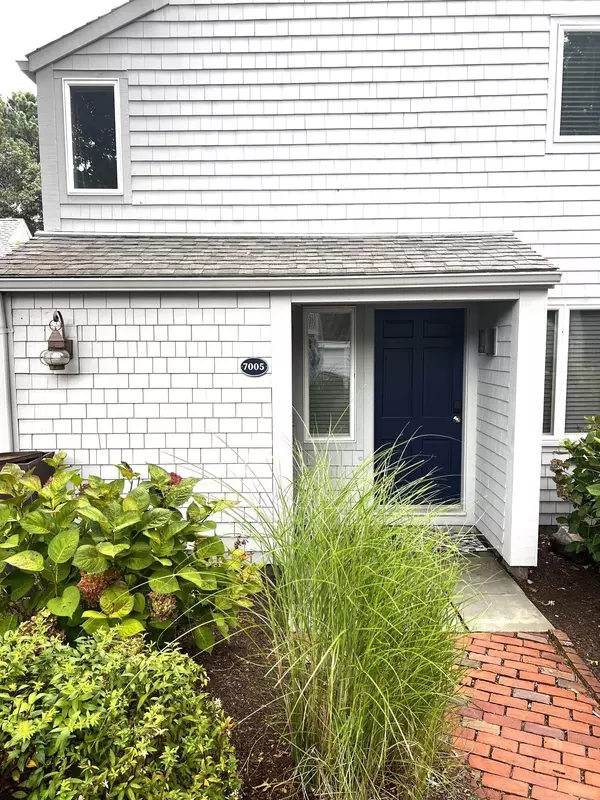 100 Mid-Iron Way #7005, Mashpee, MA 02649