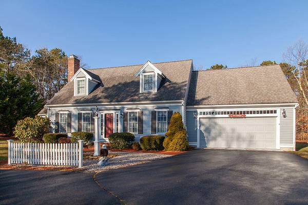 Cotuit, MA 02635,86 Jillianns Way