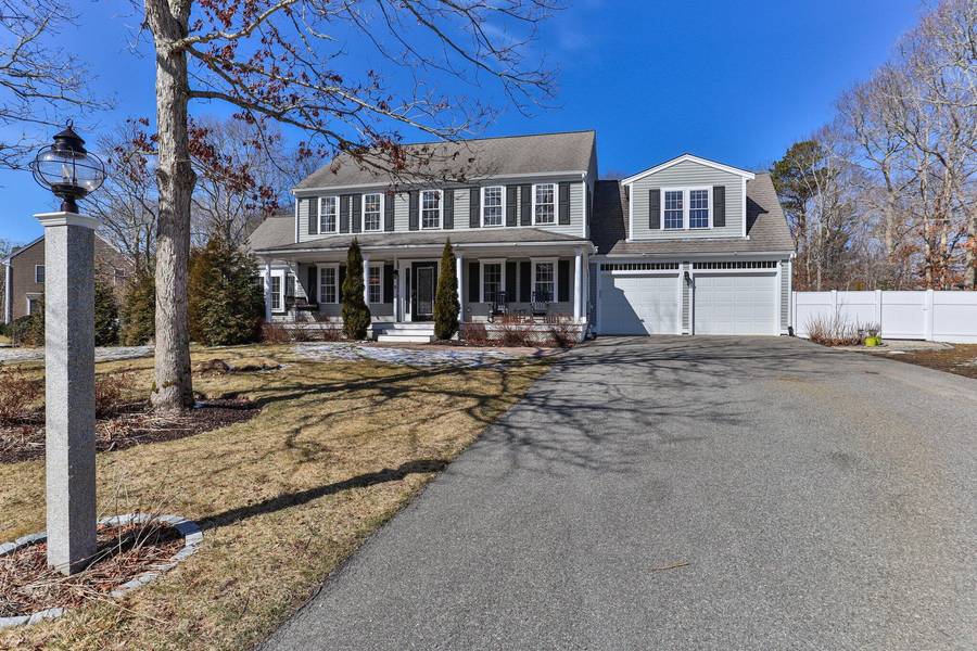 8 Lichen Lane, Forestdale, MA 02644