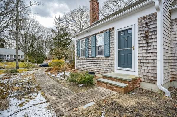 Orleans, MA 02653,19 Colony Drive